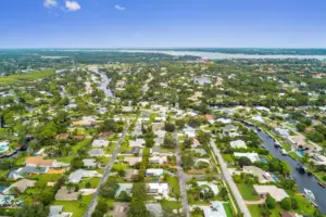 Family hiring a part-time nanny job in Palm City.
